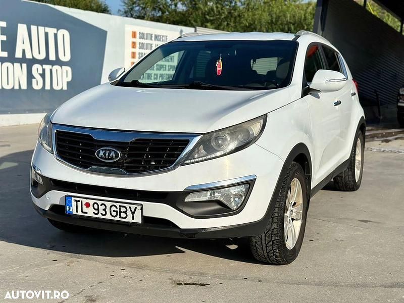 Culoarealb Utilizat 2011 Kia Sportage Premium SUV | 4.835 EUR (Scump) - Imagine 1/4