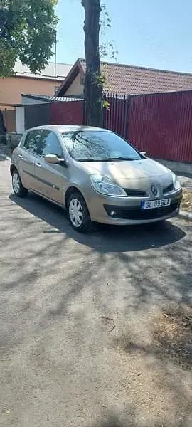 Utilizat 2008 Renault Clio II Hatchback | 4.000 EUR (Scump) - Imagine 1/4