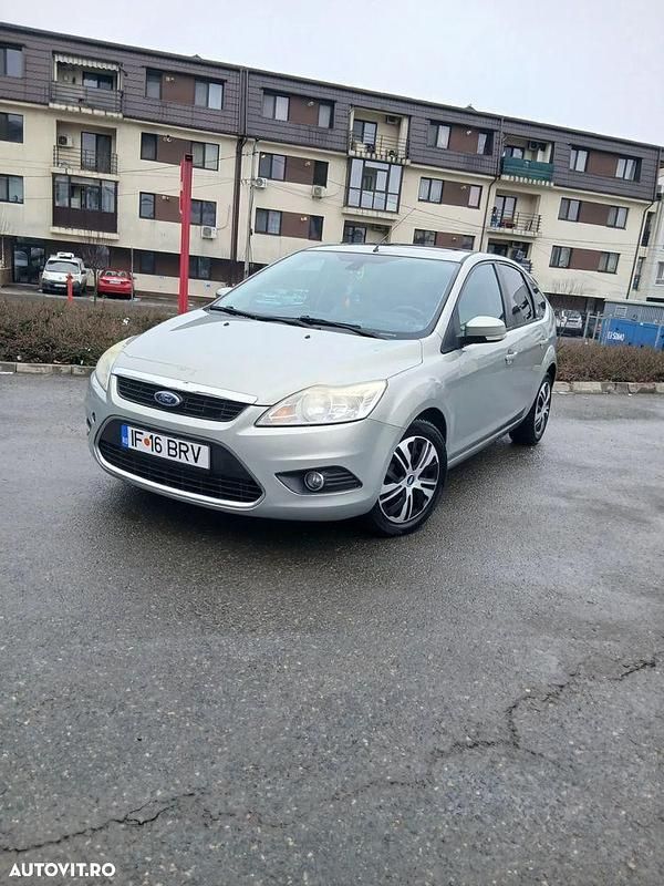 Second-hand Ford Focus Ghia 115 CP (84 kW) 2010 Culoarebej Break