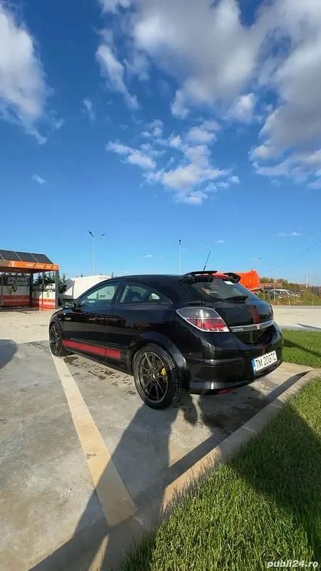 Second-hand Opel Astra GTC 150 CP (110 kW) 2006 Hatchback