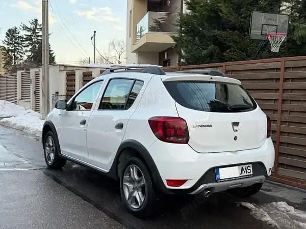 Second-hand Dacia Sandero Stepway 100 CP (73 kW) 2021 Hatchback