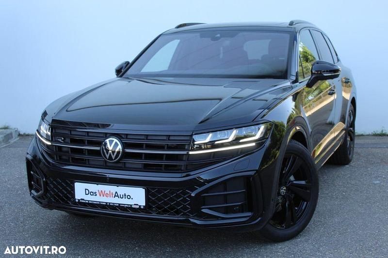 Culoarenegru Utilizat 2025 VW Touareg Style SUV | 81.500 EUR - Imagine 1/4