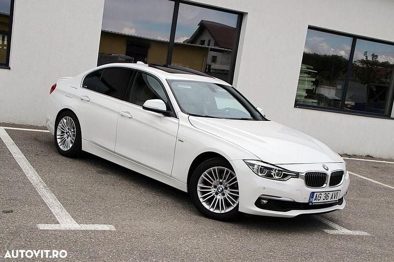 Culoarealb Utilizat 2018 BMW 330 Luxury Line Berlinǎ | 17.500 EUR (Super Preț) - Imagine 1/4
