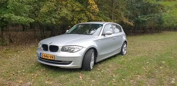 Argintiu Utilizat 2007 BMW 118 Lifestyle Hatchback | 3.250 EUR (Preț OK) - Imagine 1/4
