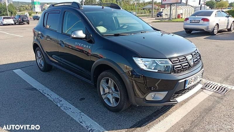 Culoarenegru Utilizat 2019 Dacia Sandero Prestige Hatchback | 8.100 EUR (Preț OK) - Imagine 1/4