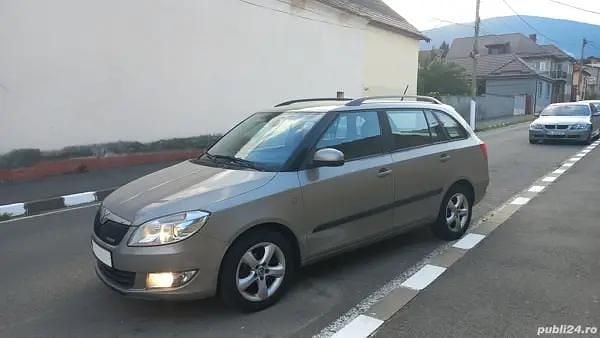 Utilizat 2013 Skoda Fabia Break | 3.350 EUR - Imagine 1/4