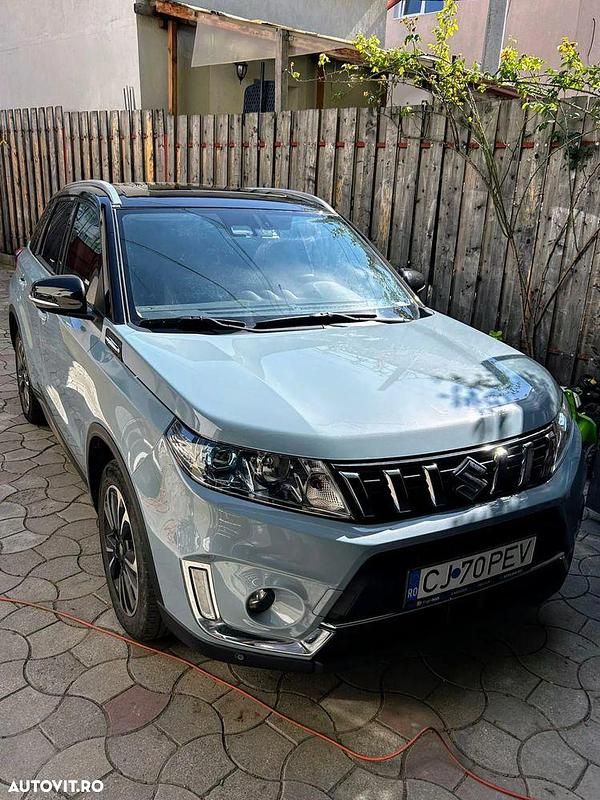 Albastru Utilizat 2019 Suzuki Vitara SUV | 18.300 EUR (Puțin scump) - Imagine 1/4