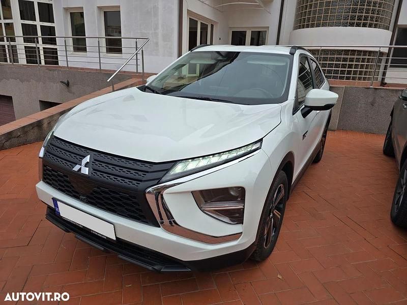 Second-hand Mitsubishi Eclipse Cross 188 CP (138 kW) 2022 Culoarealb SUV