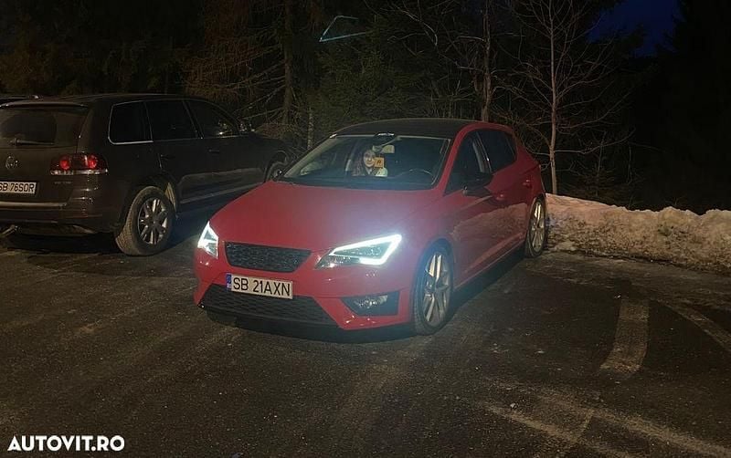 Culoarerosu Utilizat 2015 Seat Leon FR Hatchback | 12.800 EUR - Imagine 1/4