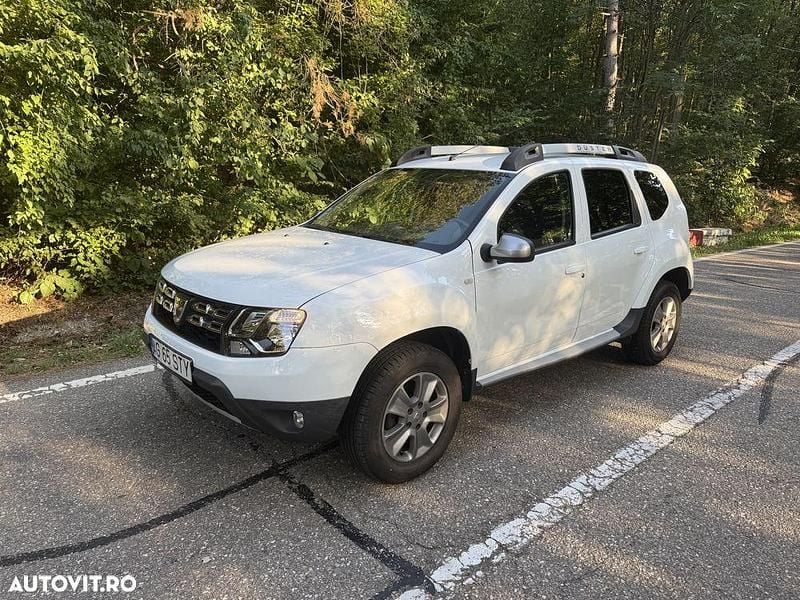 Culoarealb Utilizat 2017 Dacia Duster Prestige SUV | 9.300 EUR (Preț bun) - Imagine 1/4