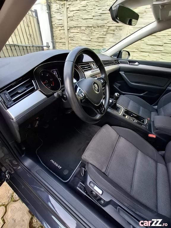 Second-hand VW Passat 150 CP (110 kW) 2018 Gri Berlinǎ