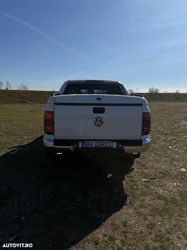 Second-hand VW Amarok Highline 163 CP (119 kW) 2011 Culoarealb Pickup