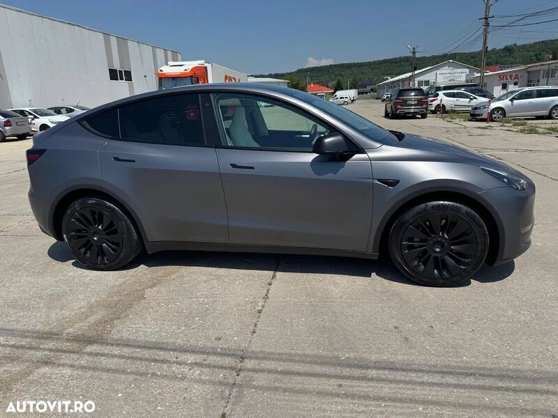 Gri Utilizat 2023 Tesla Model Y SUV | 39.500 EUR (Preț OK) - Imagine 1/4