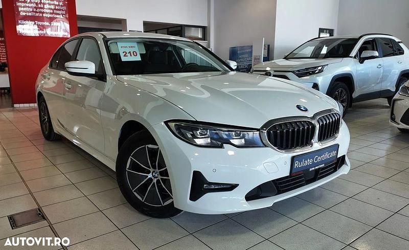 Alb Utilizat 2021 BMW 318 Berlinǎ | 25.318 EUR (Scump) - Imagine 1/4