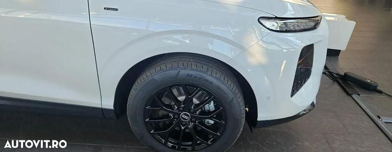 Nouă Audi Q3 Design 272 CP (200 kW) 2025 Culoarealb SUV
