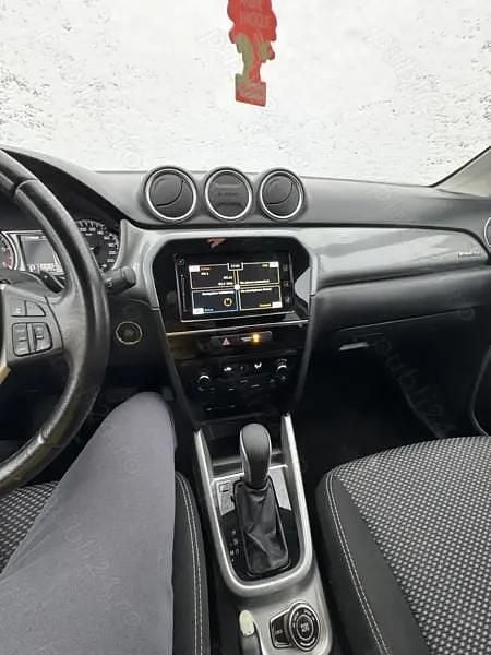 Second-hand Suzuki Vitara 2017 SUV
