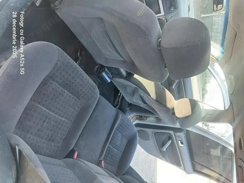 Second-hand VW Golf IV 116 CP (85 kW) 2003 Gri Break