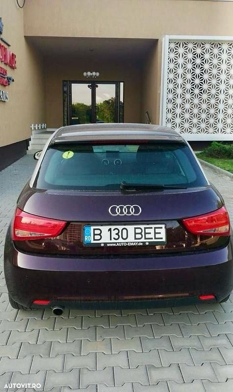 Second-hand Audi A1 Admired 90 CP (66 kW) 2013 Culoarerosu Hatchback