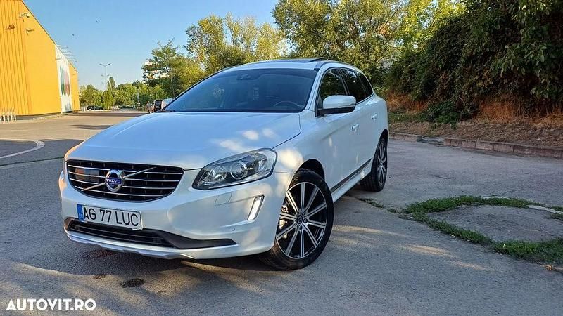 Culoarealb Utilizat 2015 Volvo XC60 Summum SUV | 14.750 EUR (Preț OK) - Imagine 1/4