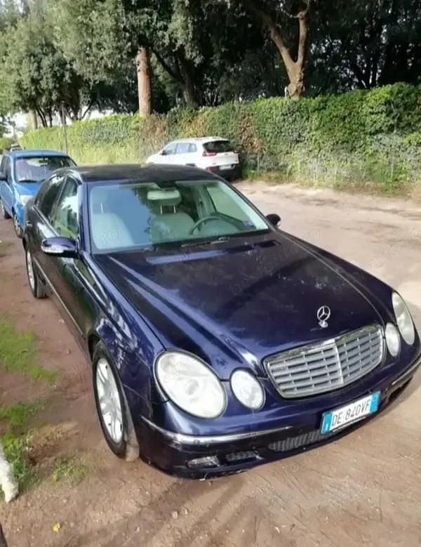 Second-hand Mercedes E200 177 CP (130 kW) 2007 Berlinǎ