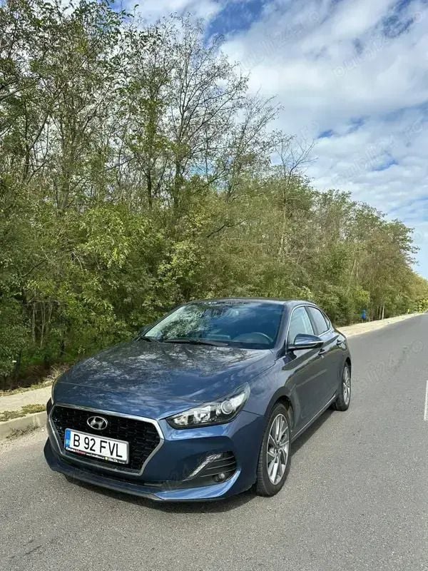 Albastru Utilizat 2018 Hyundai i30 Coupe | 12.500 EUR (Preț OK) - Imagine 1/4