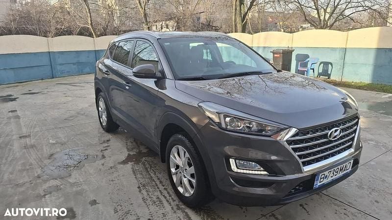 Second-hand Hyundai Tucson Style 132 CP (97 kW) 2019 Culoaremaro SUV