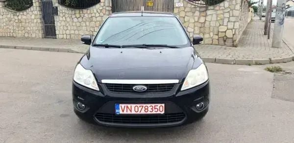 Second-hand Ford Focus 101 CP (74 kW) 2009 Negru Hatchback