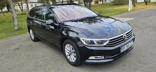 Negru Utilizat 2019 VW Passat Break | 11.400 EUR (Preț bun) - Imagine 1/4