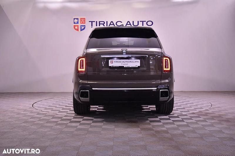 Second-hand Rolls Royce Cullinan 571 CP (419 kW) 2025 Culoaremaro SUV