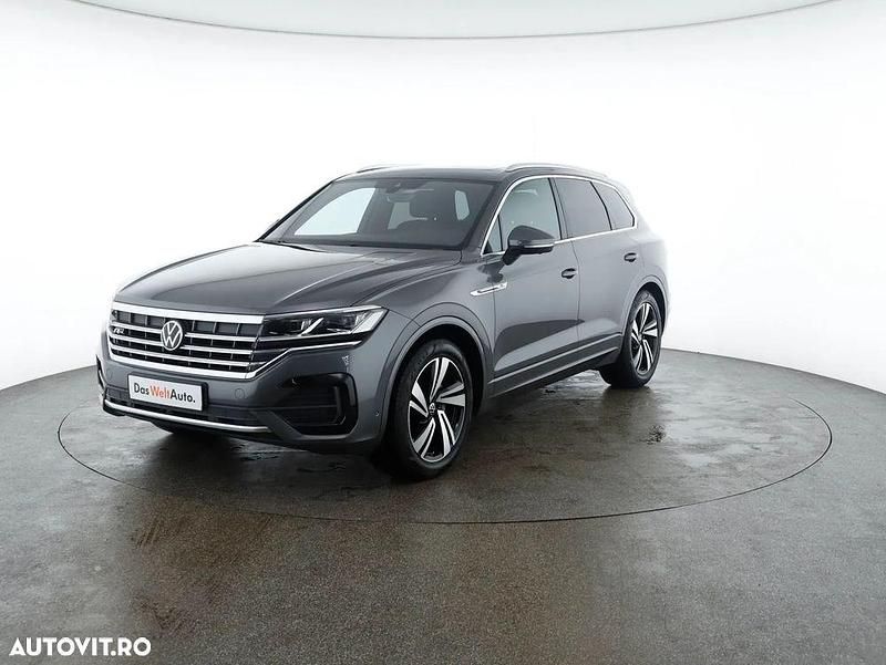 Gri deschis metalic Utilizat 2021 VW Touareg Style SUV | 55.950 EUR - Imagine 1/4