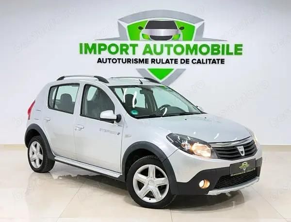 Second-hand Dacia Sandero Stepway 85 CP (62 kW) 2012 Culoareargint Hatchback