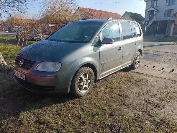Second-hand VW Touran 105 CP (77 kW) 2005 Monovolum