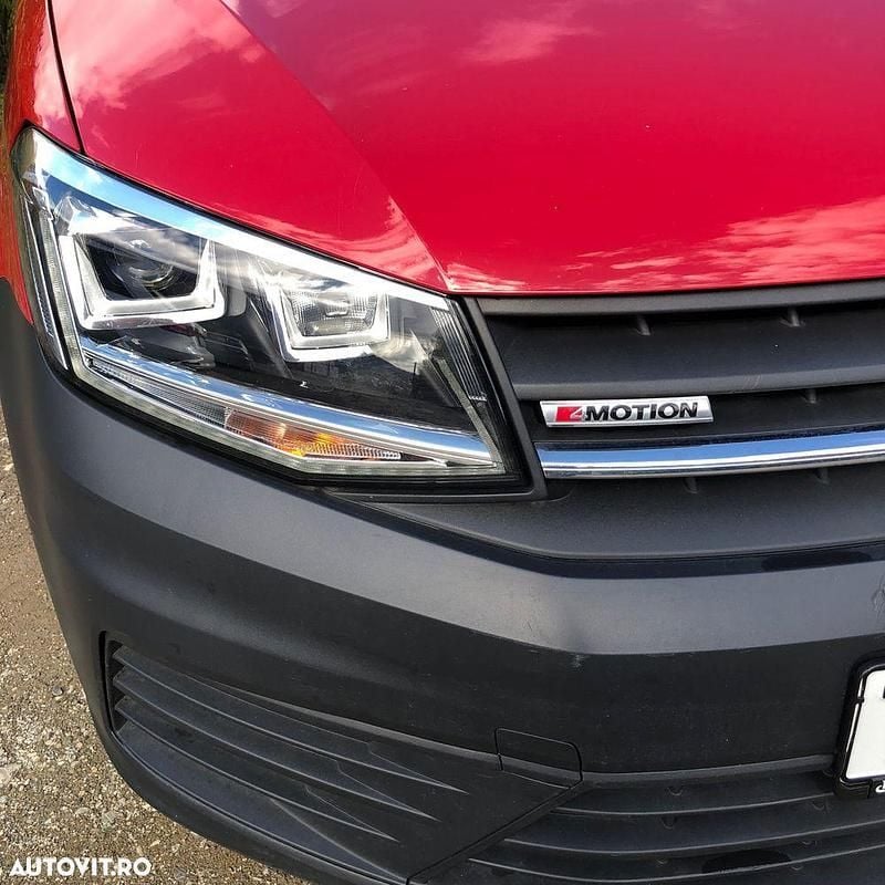 Second-hand VW Caddy Trendline 122 CP (89 kW) 2019 Culoarerosu Monovolum