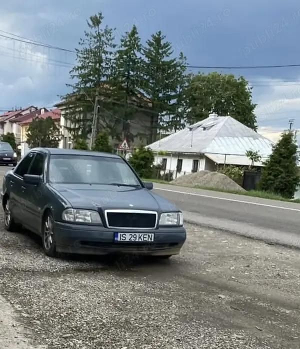 Utilizat 1996 Mercedes C200 Berlinǎ | 2.500 EUR - Imagine 1/4