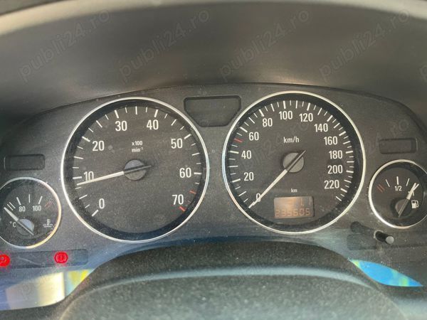 Second-hand Opel Astra 84 CP (61 kW) 2004 Berlinǎ