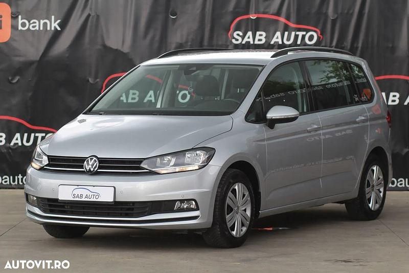 Second-hand VW Touran Comfortline 150 CP (110 kW) 2022 Gri Monovolum