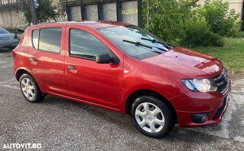 Rosu Utilizat 2016 Dacia Sandero Hatchback | 4.880 EUR (Preț OK) - Imagine 1/4