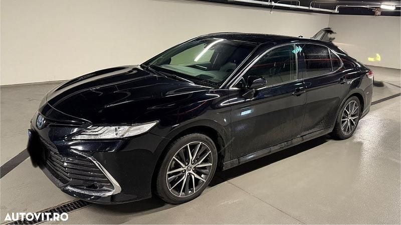 Culoarenegru Utilizat 2022 Toyota Camry Berlinǎ | 32.500 EUR - Imagine 1/4