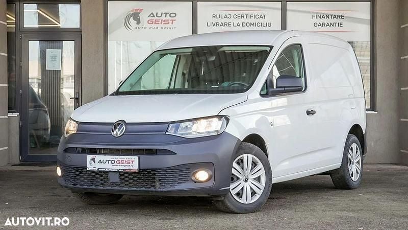 Second-hand VW Caddy 75 CP (55 kW) 2022 Culoarealb Monovolum