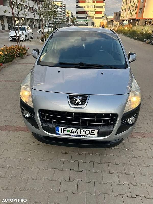 Culoaregri Utilizat 2012 Peugeot 3008 SUV | 5.800 EUR (Super Preț) - Imagine 1/4