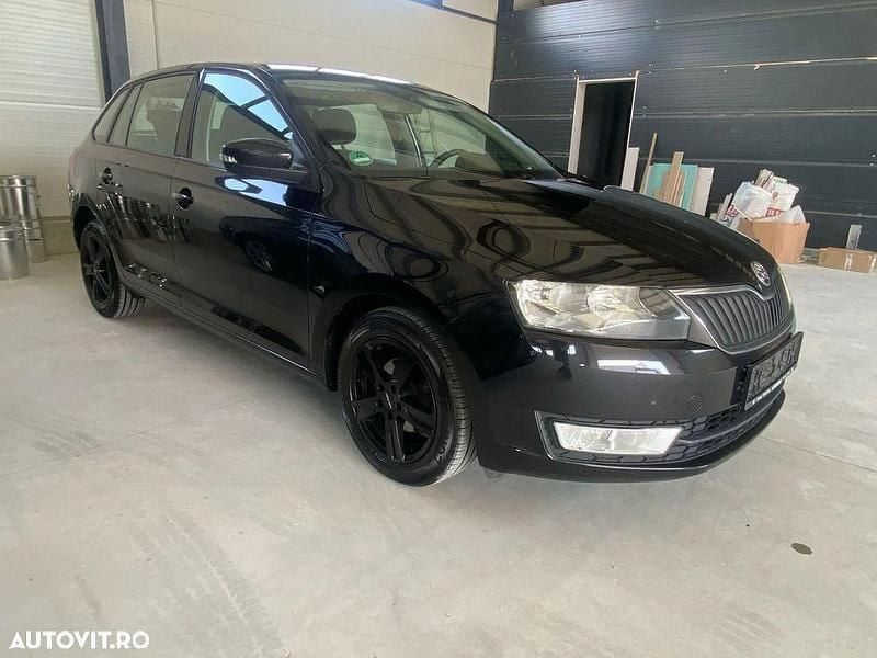 Negru Utilizat 2015 Skoda Rapid Ambition Hatchback | 7.199 EUR (Preț OK) - Imagine 1/4