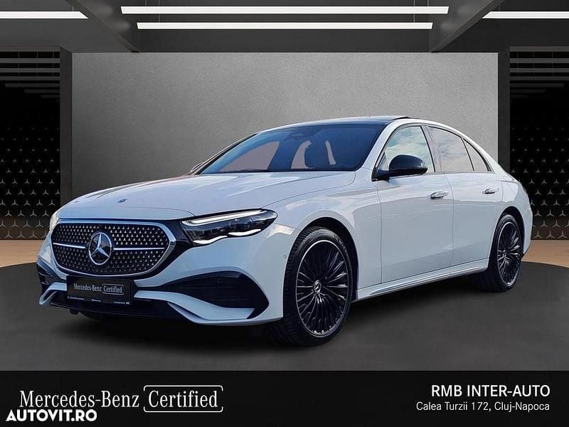 Second-hand Mercedes E300 AMG line 313 CP (230 kW) 2024 Culoarealb Berlinǎ