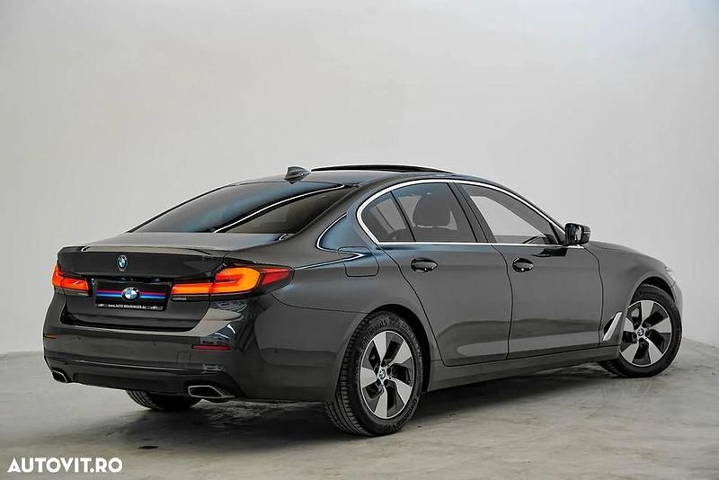 Second-hand BMW 520 Sport Line 190 CP (139 kW) 2021 Culoarenegru Berlinǎ