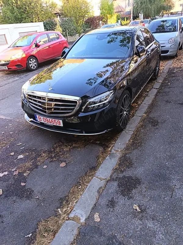 Negru Second-hand 2020 Mercedes C300e Berlinǎ | 29.000 EUR (Puțin scump) - Imagine 1/2