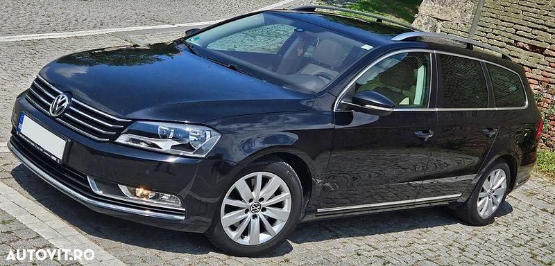 Culoarenegru Utilizat 2012 VW Passat Comfortline Break | 6.300 EUR (Preț OK) - Imagine 1/4