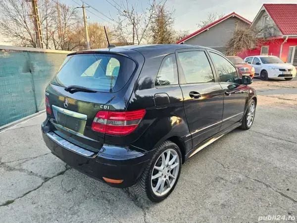 Utilizat 2009 Mercedes B200 Monovolum | 2.500 EUR (Super Preț) - Imagine 1/4