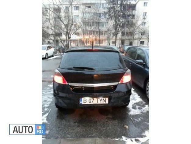 Negru Utilizat 2008 Opel Astra Hatchback | 2.600 EUR (Preț OK) - Imagine 1/4