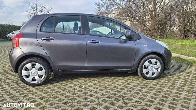 Second-hand Toyota Yaris Sol 87 CP (63 kW) 2007 Culoaregri Hatchback