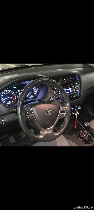 Second-hand 2016 Hyundai i20 Hatchback | 7.490 EUR (Preț OK) - Imagine 1/4