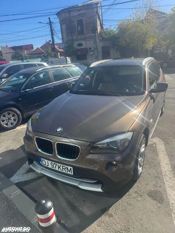 Maro Utilizat 2012 BMW X1 SUV | 9.000 EUR (Preț bun) - Imagine 1/4